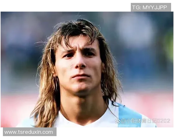 超级帅气的足球明星们如何在绿茵场上展现魅力与风采