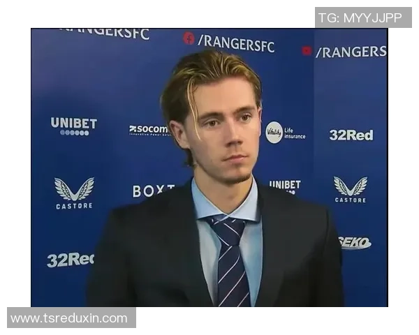 足球明星们对比伯音乐才华的独特见解与评价引发热议 足球明星们对比伯音乐才华的独特见解与评价引发热议